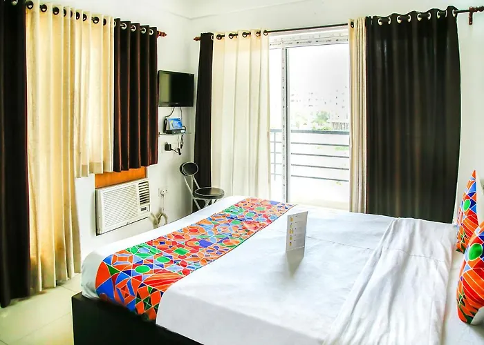 Fabhotel Eleanora - New Town