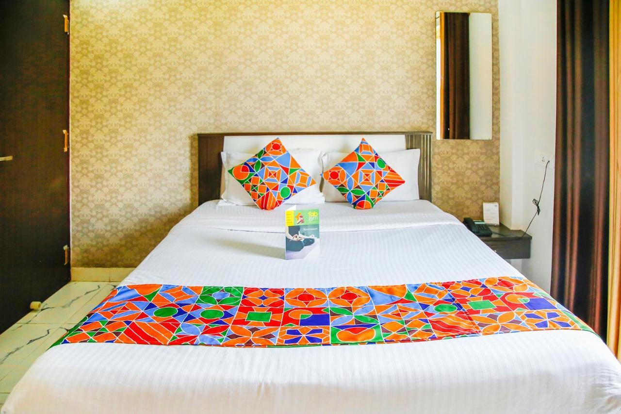Fabhotel Eleanora - New Town 3*
